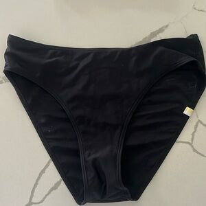 High leg mid rise bikini bottom